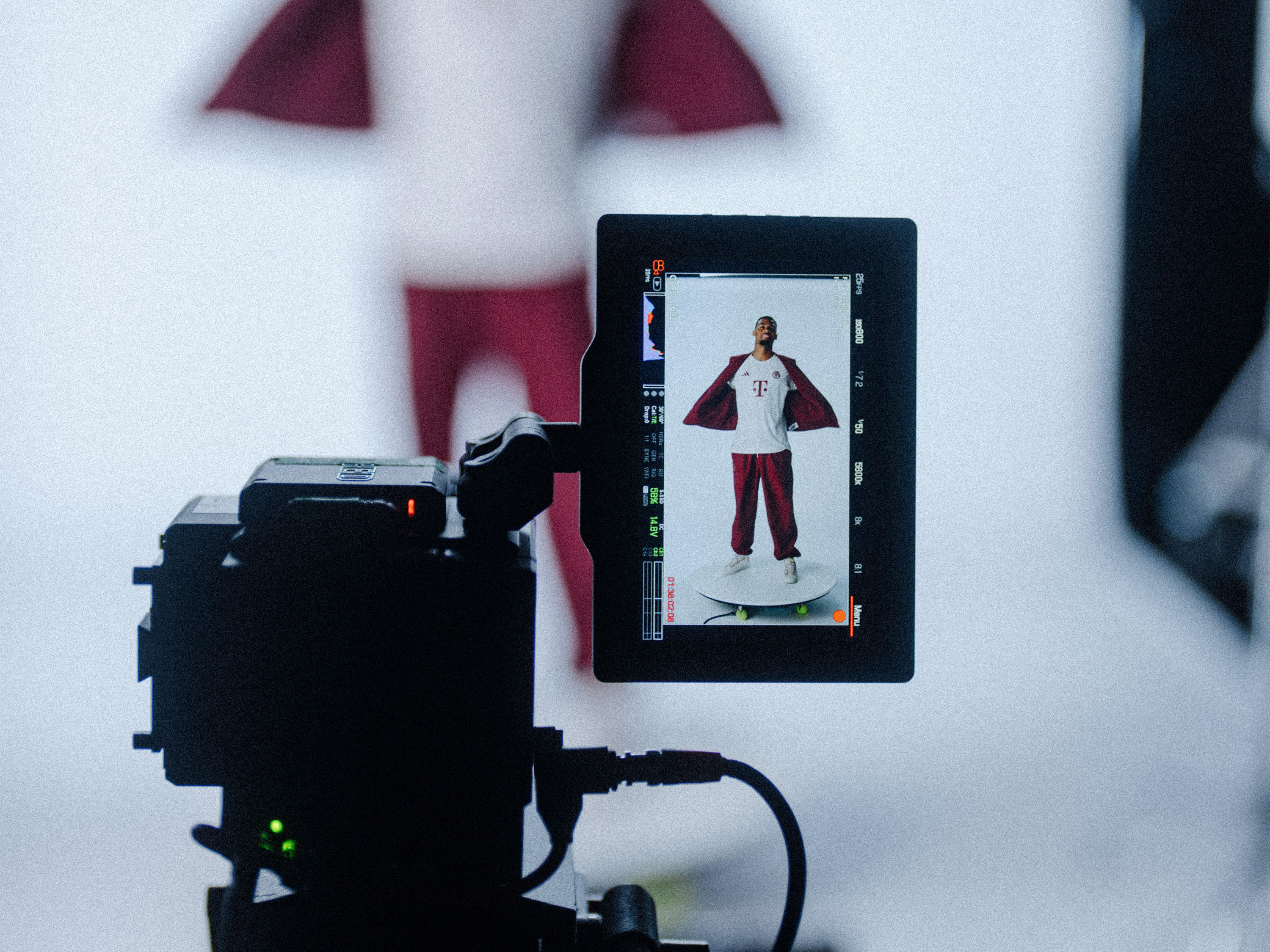 Produktion für ein Content Video für adidas und dem FC Bayern München von quadratkollektiv aus Nürnberg. / Production of a content video for adidas and FC Bayern Munich by quadratkollektiv from Nuremberg.