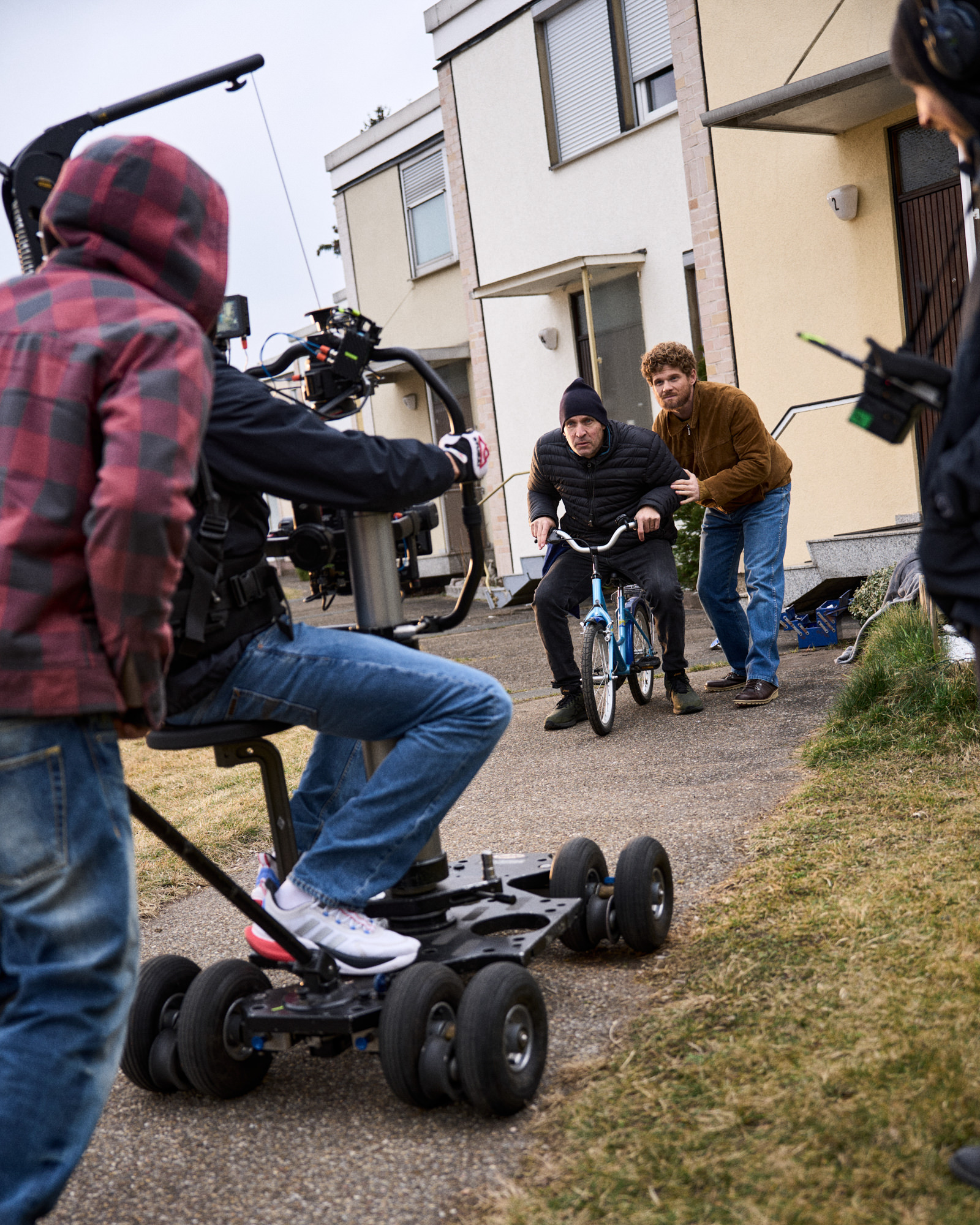 Hochwertige Kinokameras von ARRI mit Vintage Objektiven bei eine eine Werbefilmproduktion quadratkollektiv aus Nürnberg / High-quality ARRI cinema cameras with vintage lenses at a commercial film production by quadratkollektiv from Nuremberg