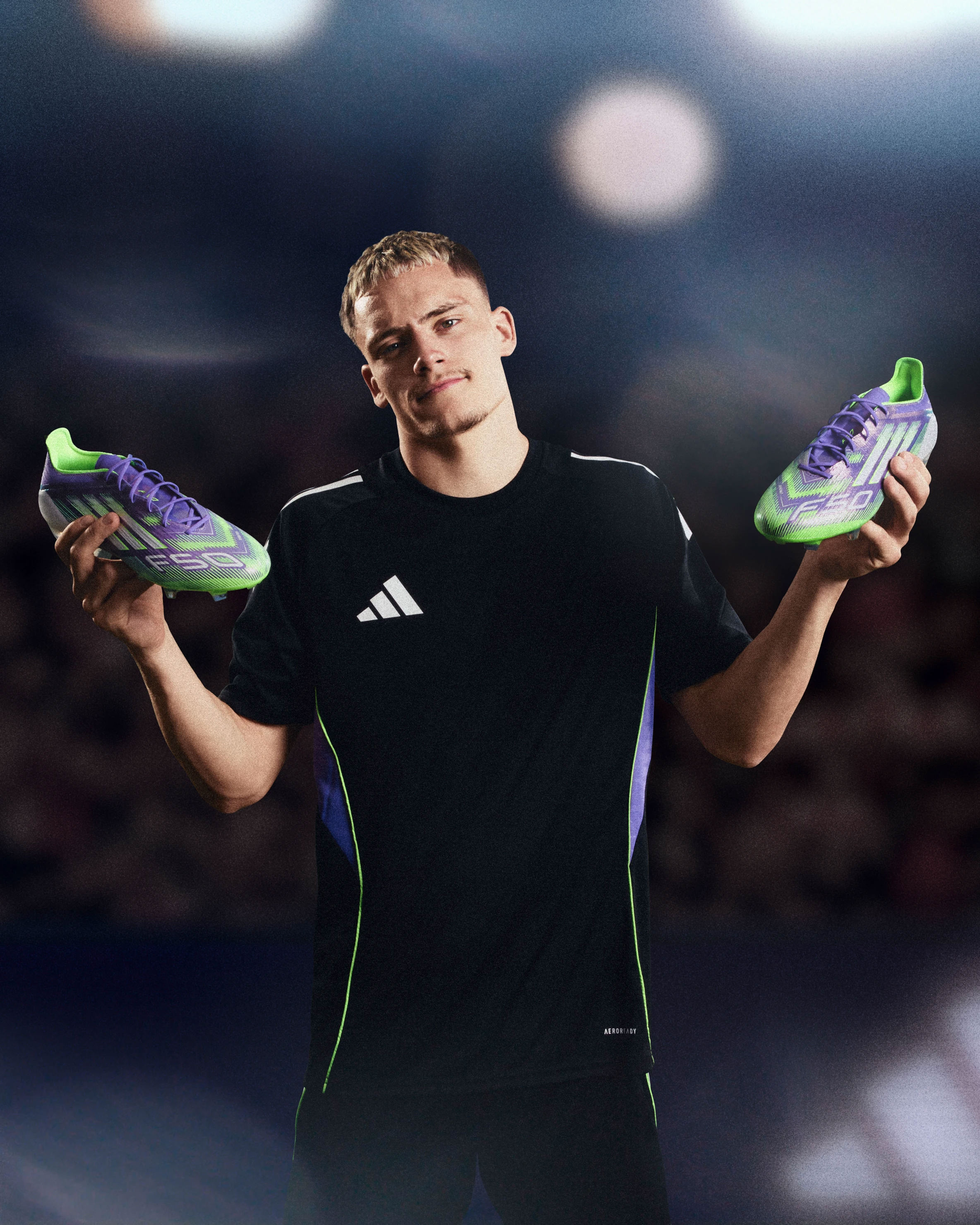 Foto- und Videoproduktion für Adidas mit Florian Wirtz in Kooperation mit der Agentur Homeground London in Leverkusen / Photo and video production for Adidas featuring Florian Wirtz in cooperation with the Homeground London agency in Leverkusen.